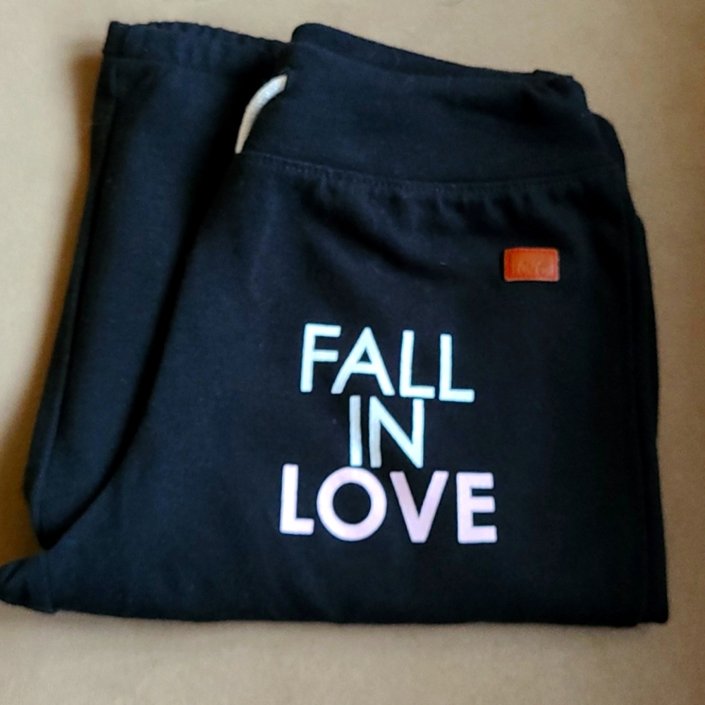 Woman's Peace Love World 🌎  lounge pants